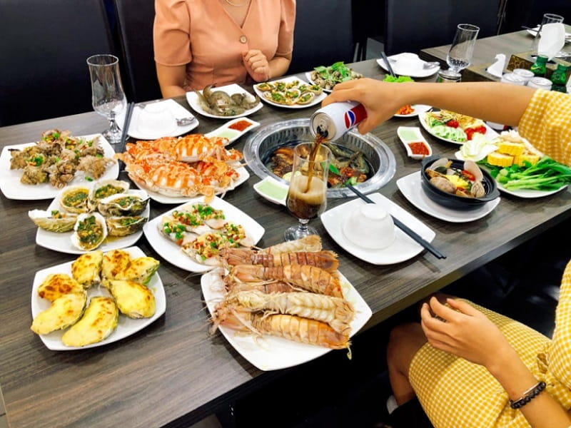 buffet hải sản Hà Nội 1
