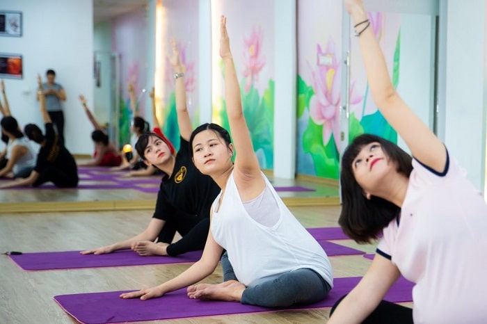 lớp yoga cho bà bầu ở hà nội 6