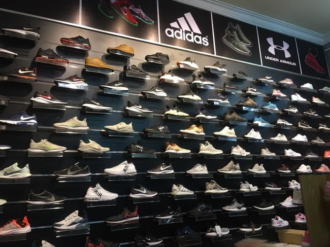 shop-giay-sneaker-ha-noi-2