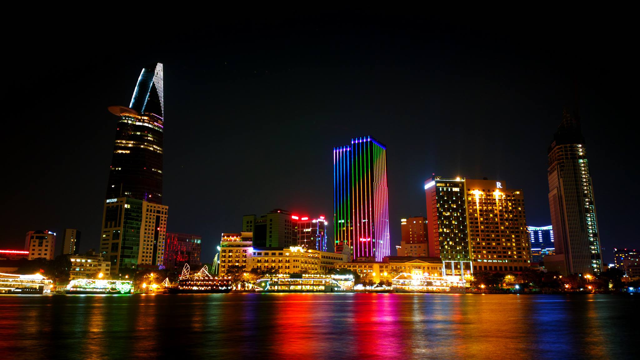 Thành phố Hồ Chí Minh  Vẻ đẹp của một Siêu đô thị hiện đại  Báo Dân trí